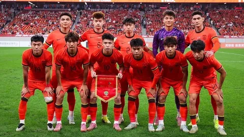 扎卡镜头下畅饮可乐，法瑞点球大战在即